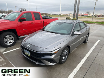 2024 Hyundai Elantra Hybrid