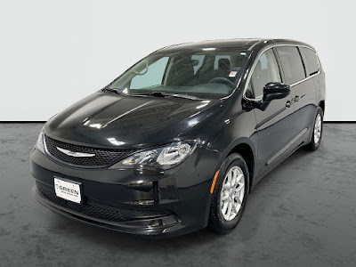 2023 Chrysler Voyager
